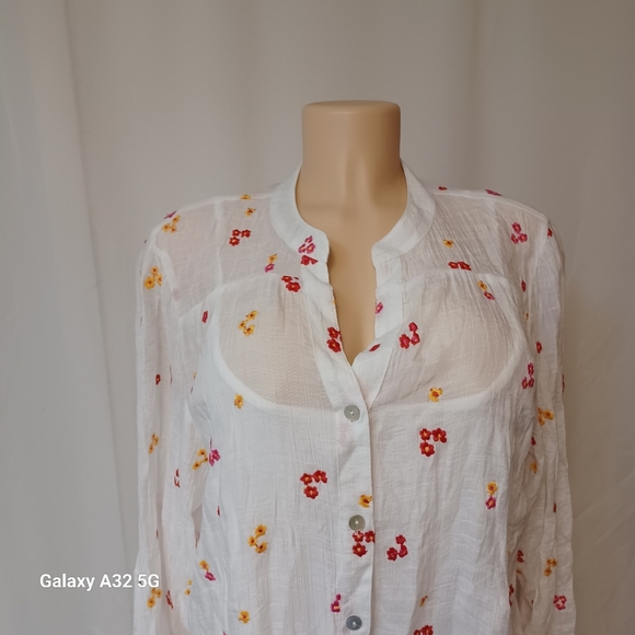 Rosa Y Everly Women Blouse Size XL Floral Embroidered White Blouse - Picture 5 of 12